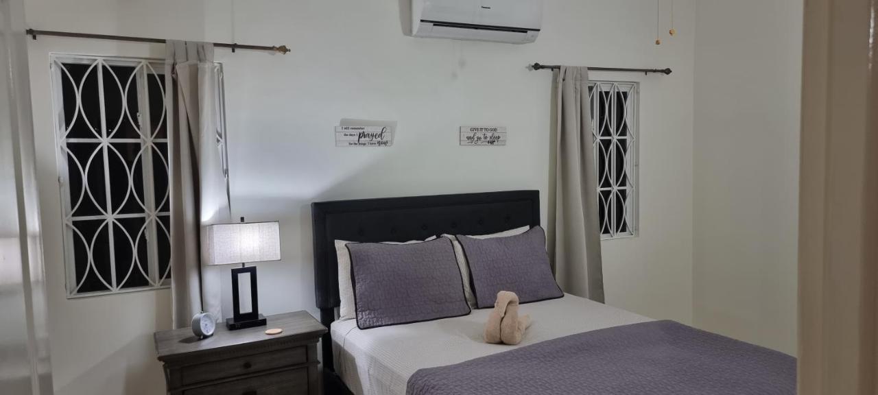 Komfort Getaway Villa At Countrymist 오쵸 리오스 외부 사진